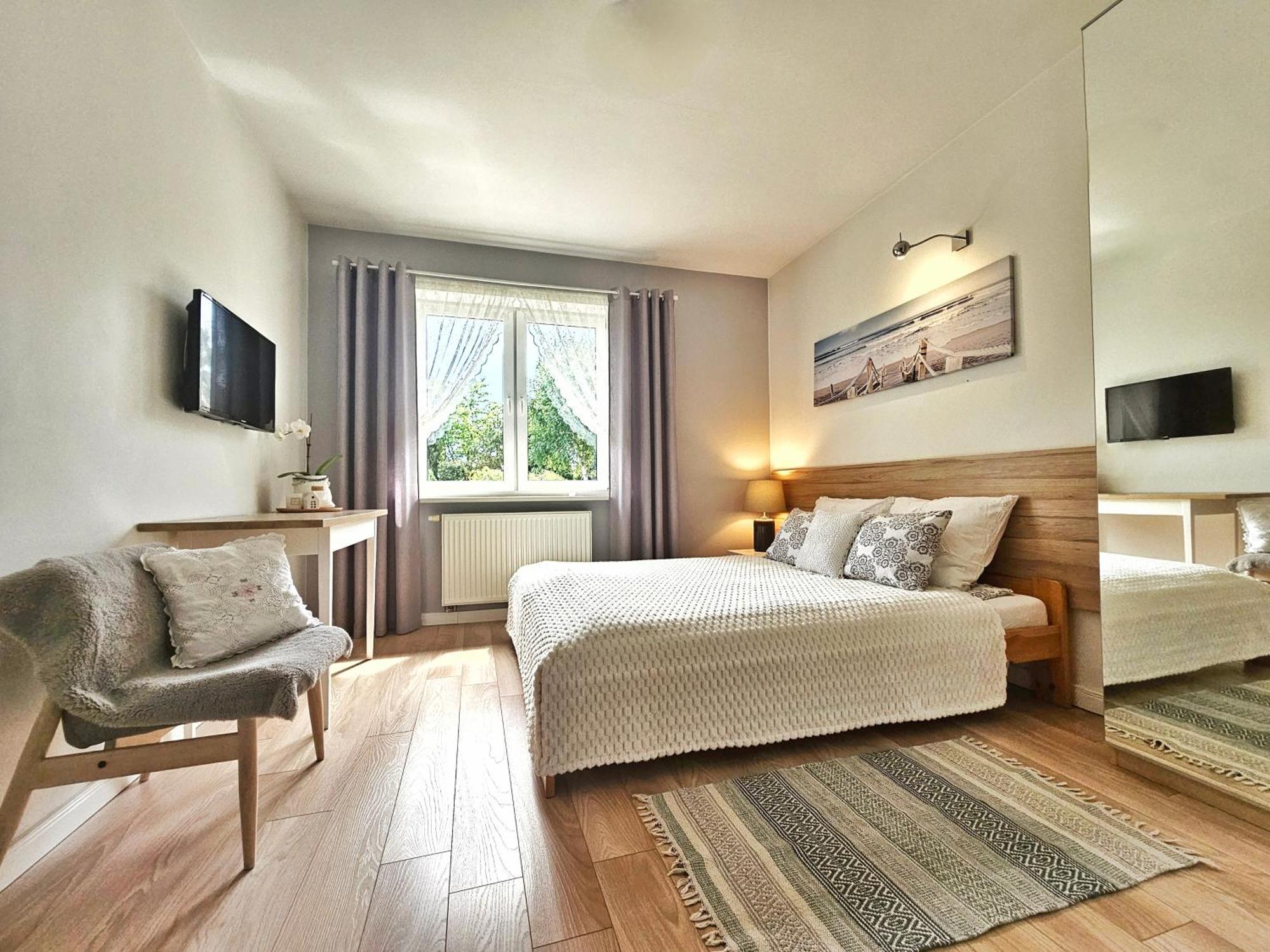 Apartament Garden- Parking, Ogrodek, Cicha Okolica Pruszcz Gdański Exteriör bild